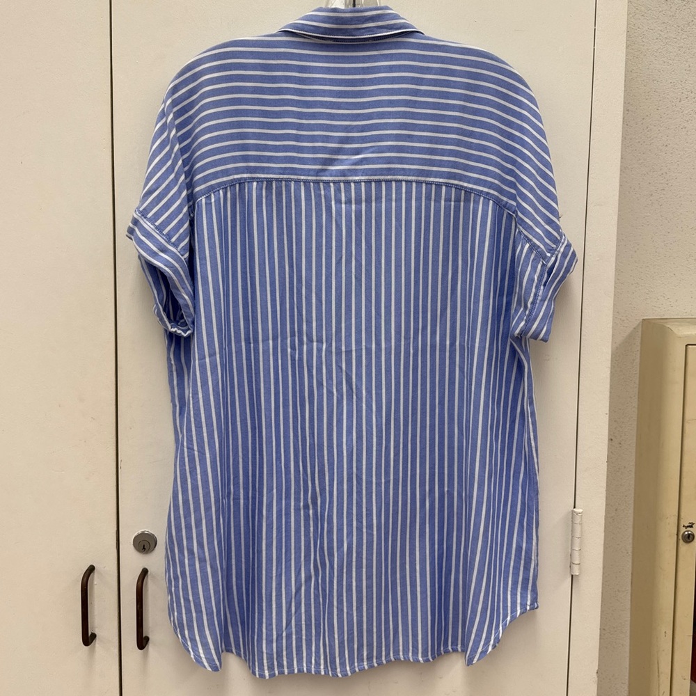 beachlunchlounge Blue and White Striped Button Up Shirt Size L Preppy Coastal - Picture 5 of 5